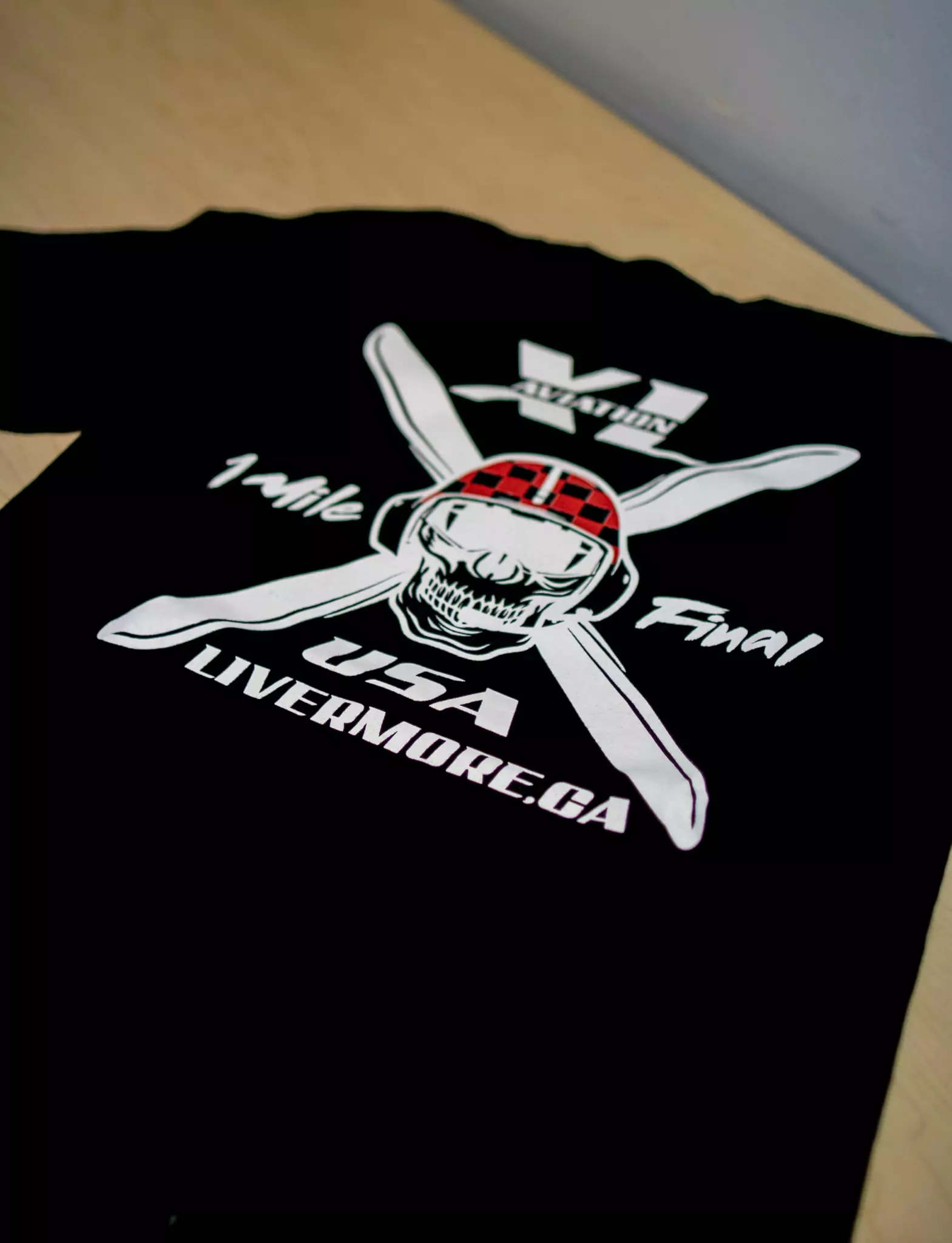 Black Skull 'n' Prop Top