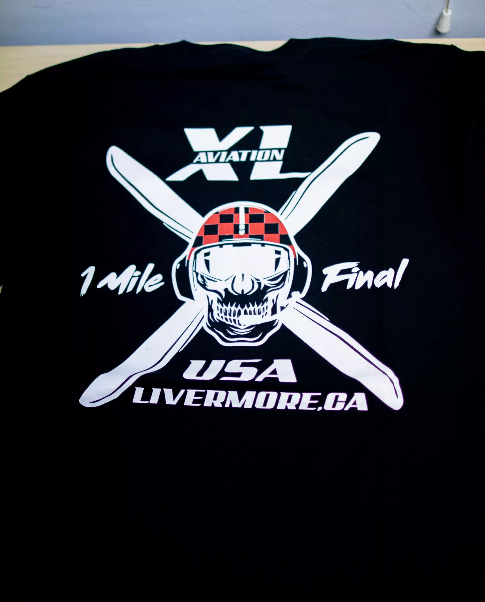 Black Skull 'n' Prop Top